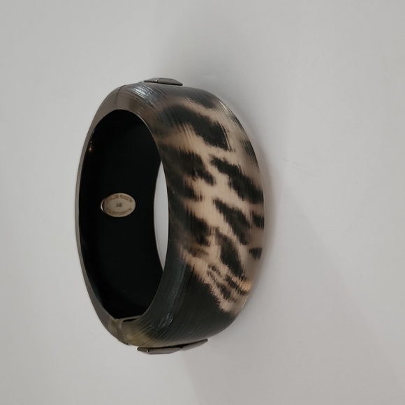 Alexis Bittar Jewelry - Alexis Bittar Lucite Animal Print Bangle Bracelet